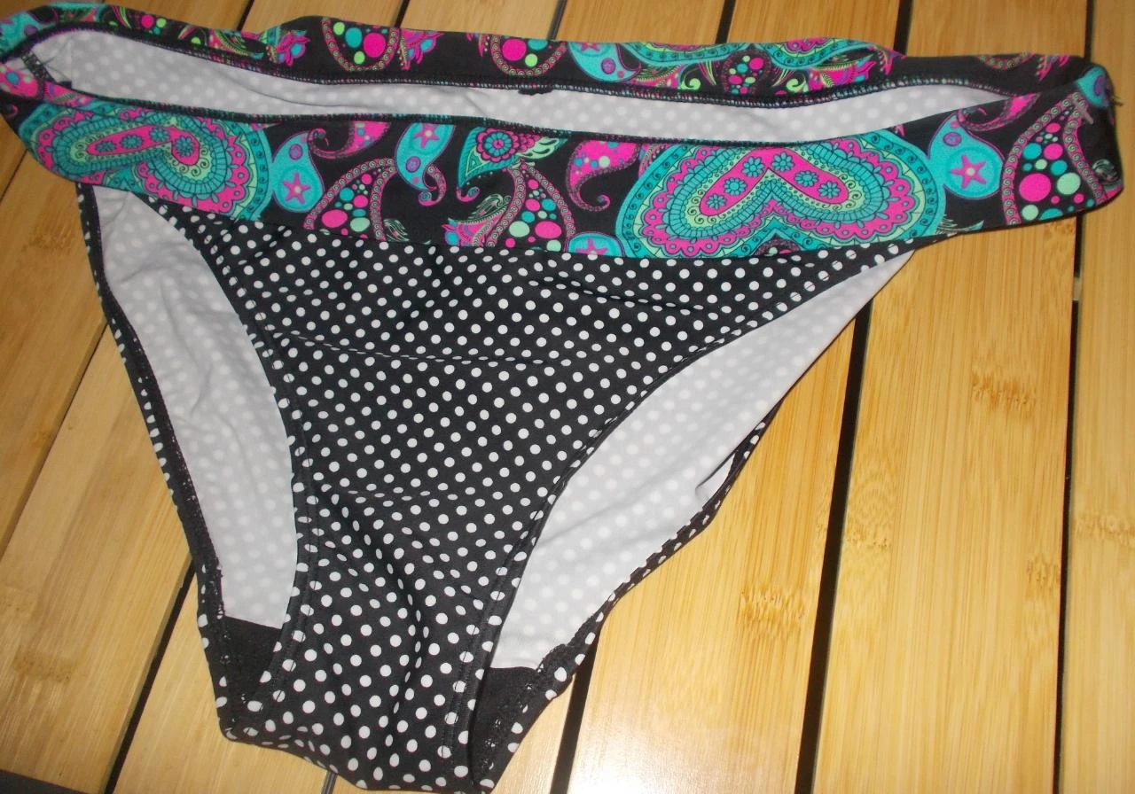 Maillot de bain 2 pièces tankini noir à pois - Bonprix - Taille M (42/44) – photo 7